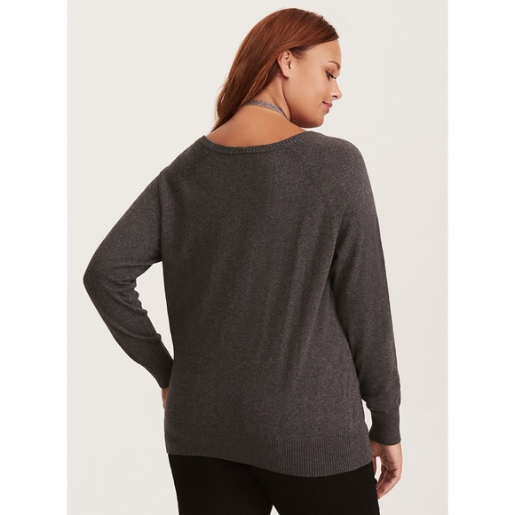 [Torrid] Dark Gray Sequin Star Patch Sweater - Picture 2 of 8